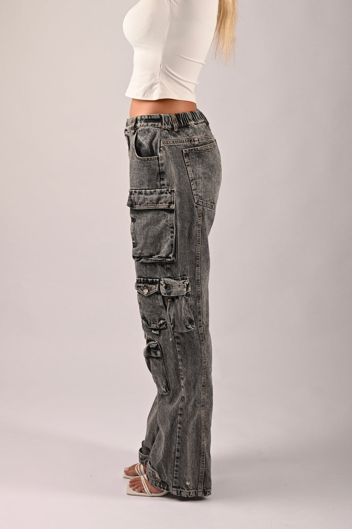 LOCKERE GRAU VERWASCHENE CARGO JEANS - Olivia
